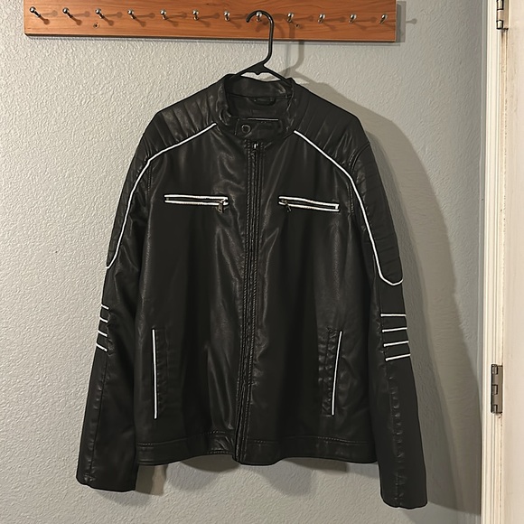 NWOT Black Biker Style Men’s Jacket Size XL - Picture 4 of 7